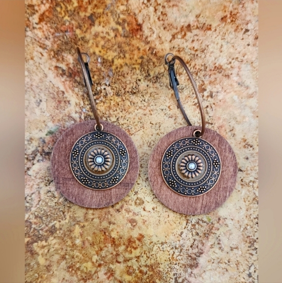 Bohemian Style Wood Dangle Earrings - Picture 6 of 6